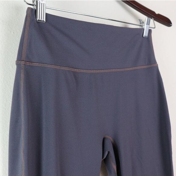 Fabletics Size S Trinity Motion365 High-Waisted Capri Leggings Iron Gray - Picture 4 of 9